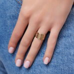 6122cd5a59a402068bbc5aa5b71383d1